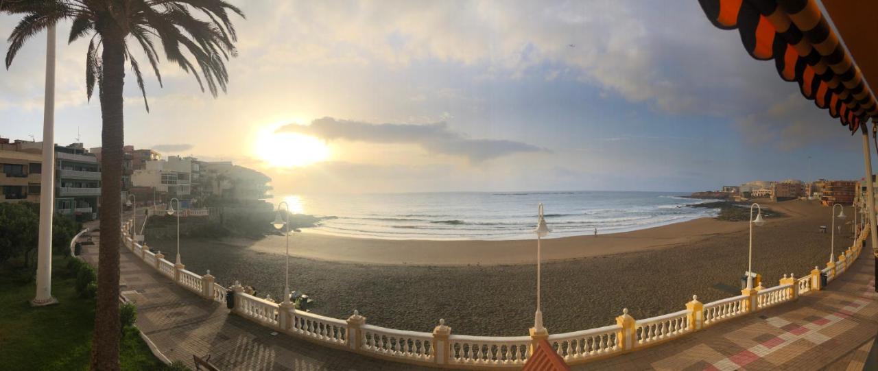 Espectacular En Primera Linea De La Playa Тельде Экстерьер фото