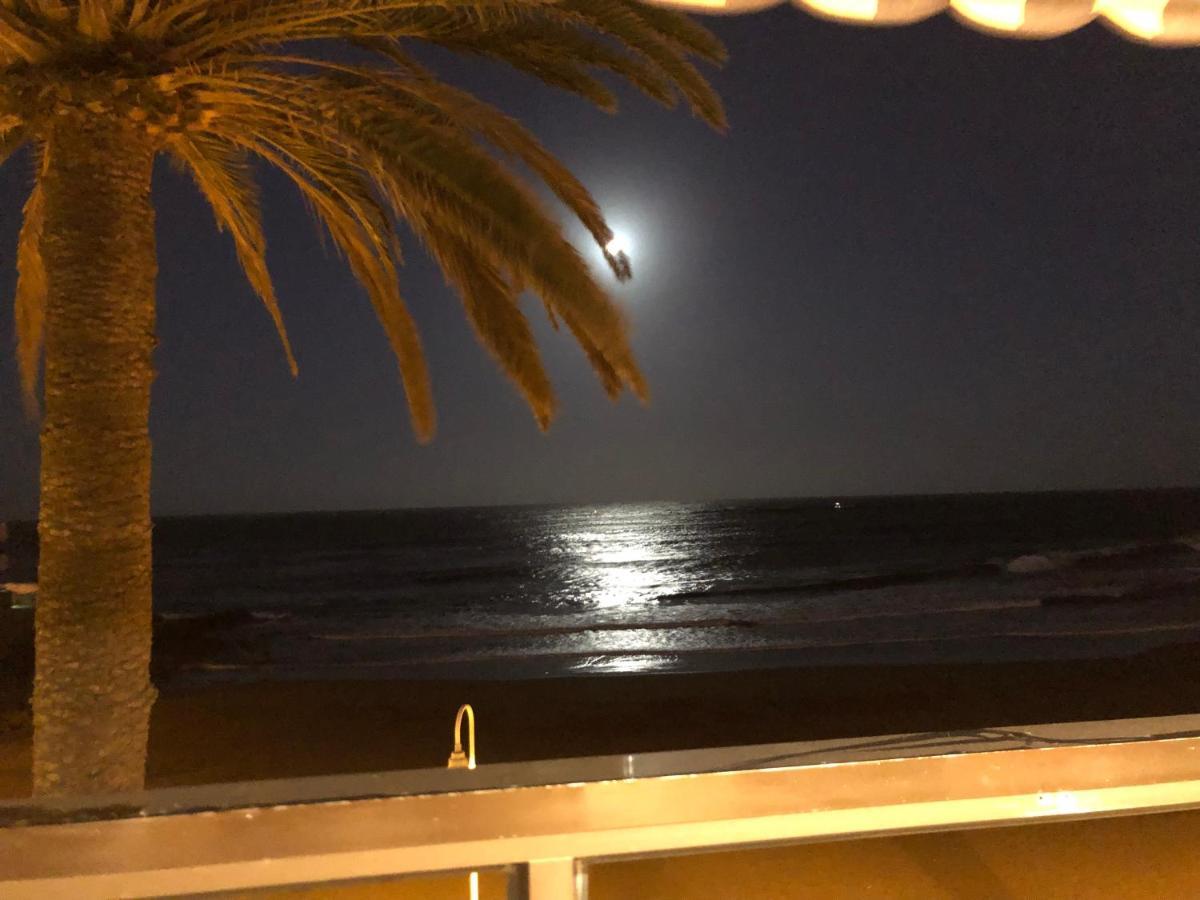 Espectacular En Primera Linea De La Playa Тельде Экстерьер фото